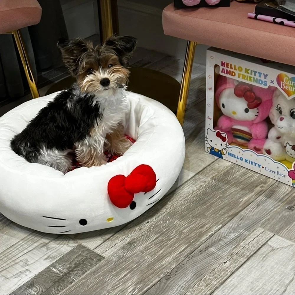 Squishmallows 20” Hello Kitty Pet Bed NWT 💕Host Pick💕